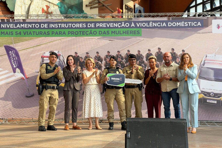PMPR entrega 54 viaturas e capacita 152 policiais no combate à violência doméstica
