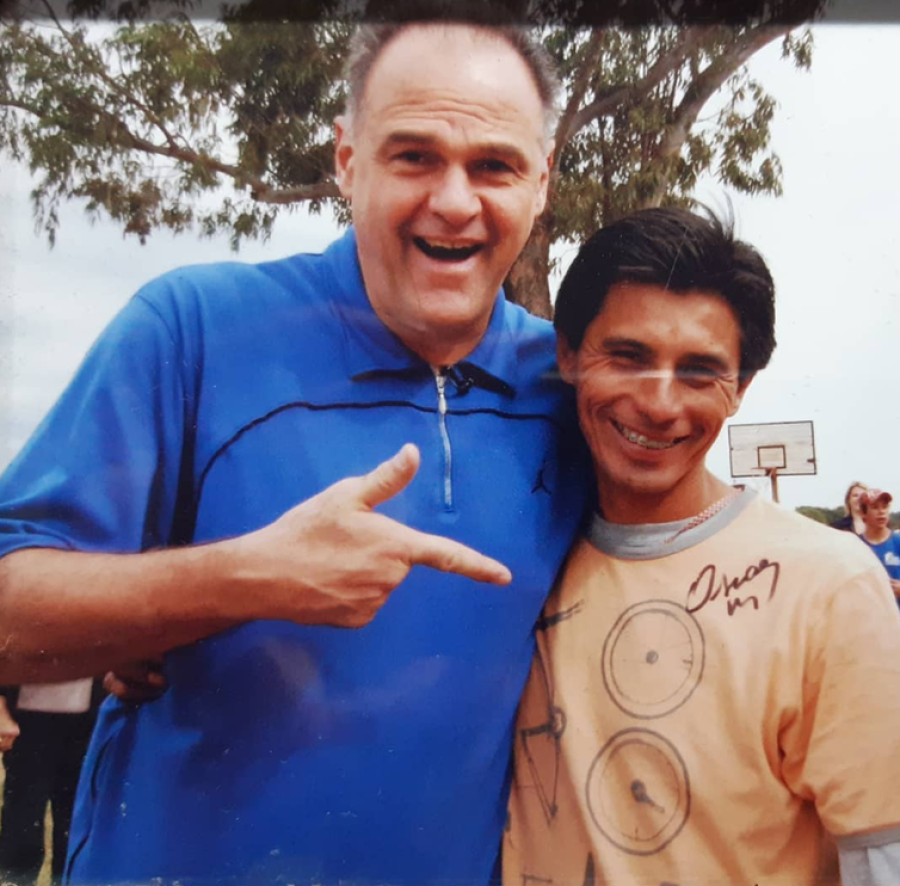 Projeto que Oscar Schmidt viabilizou vence torneio escolar nacional