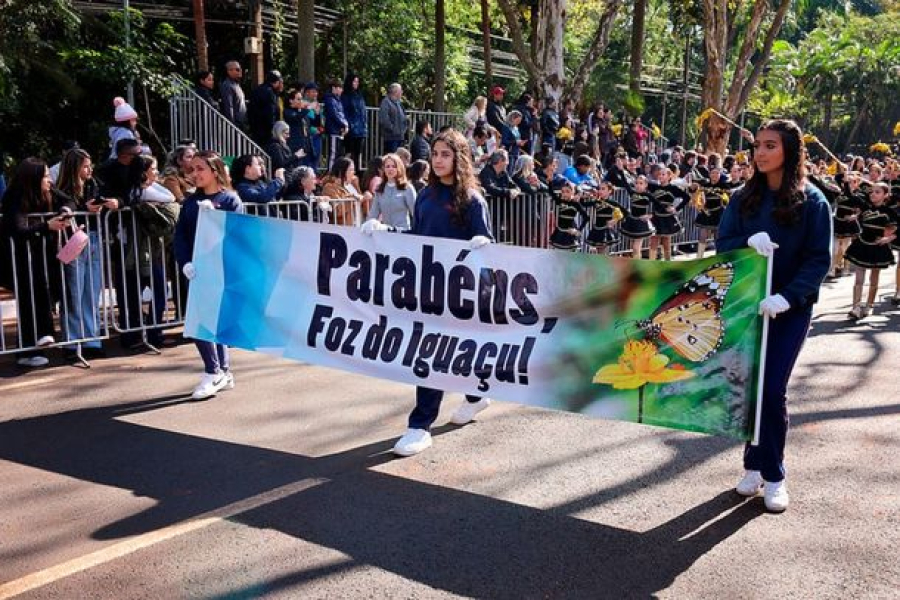 Desfile dos 112 anos de Foz: veja horários, atrações e interdições no trânsito